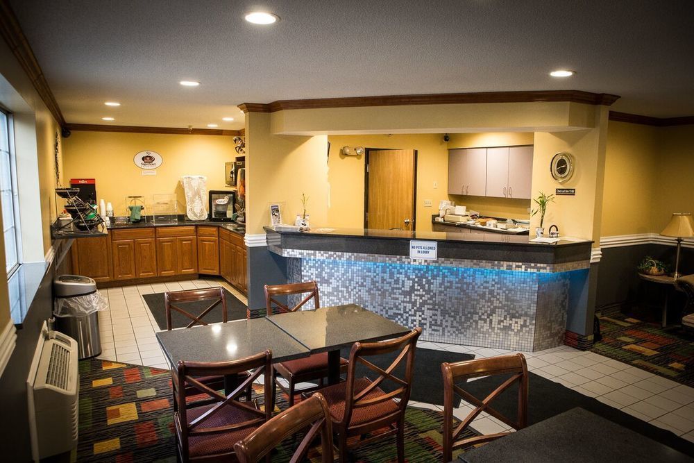 Regency Inn & Suites Anoka Exteriör bild